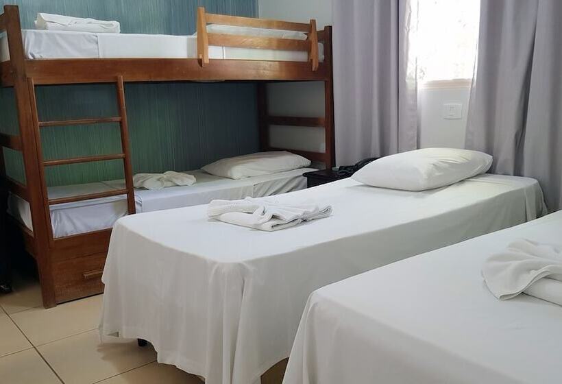 四人标准间, Pousada Calliandra