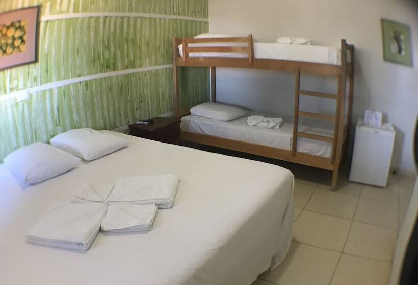 四人标准间, Pousada Calliandra