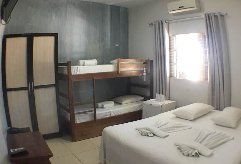 四人标准间, Pousada Calliandra