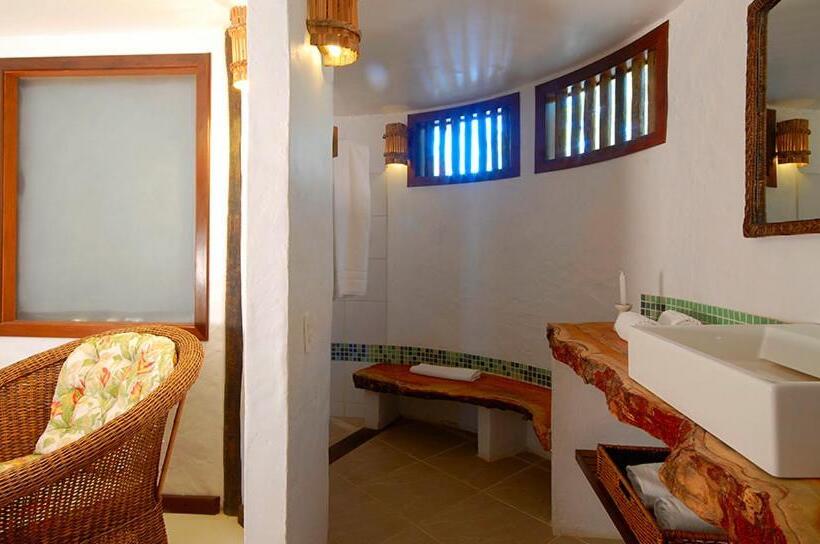 샬레, Pousada Farol Das Tartarugas