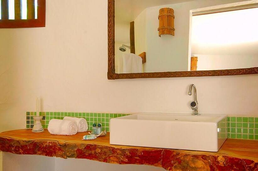 샬레, Pousada Farol Das Tartarugas