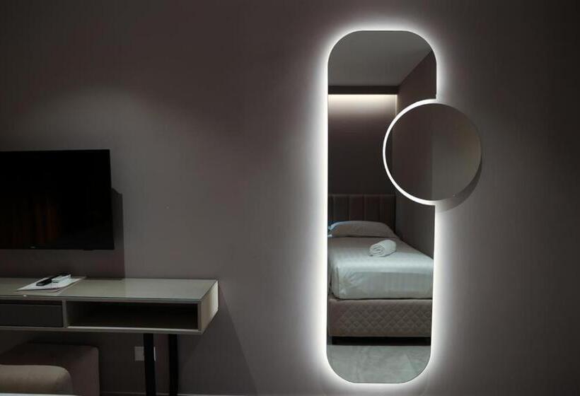 Triple Room Sea View, President