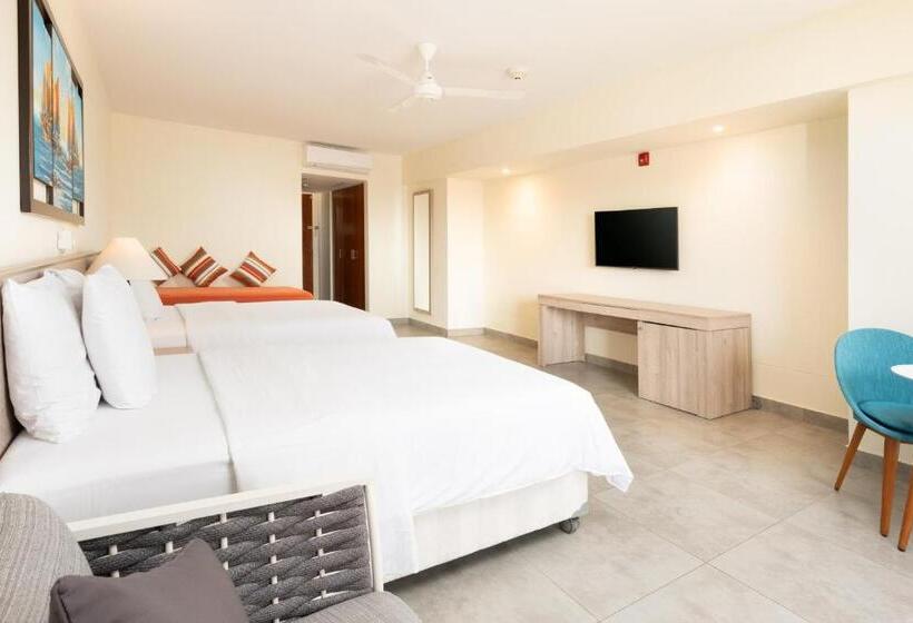 اتاق لوکس با چشم‌انداز دریا, Royal Decameron Punta Sal   All Inclusive