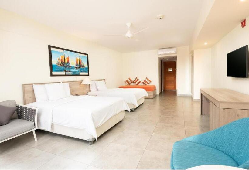 اتاق لوکس با چشم‌انداز دریا, Royal Decameron Punta Sal   All Inclusive