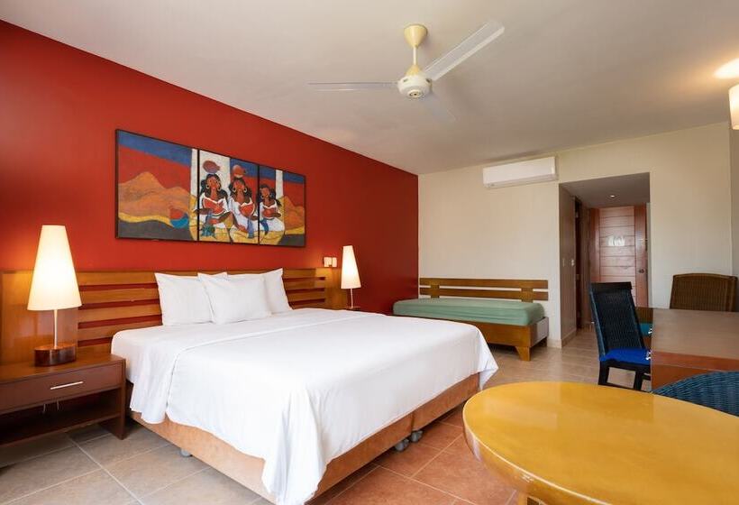 اتاق استاندارد با چشم‌انداز دریا, Royal Decameron Punta Sal   All Inclusive