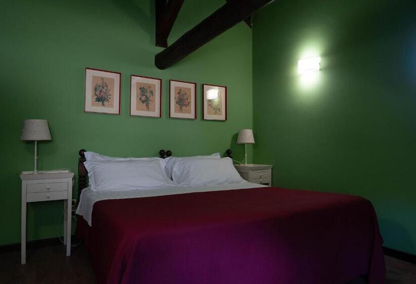 スーペリアトリプルルーム, Villa Dorata