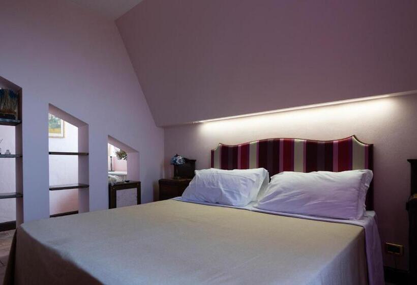 スーペリアトリプルルーム, Villa Dorata