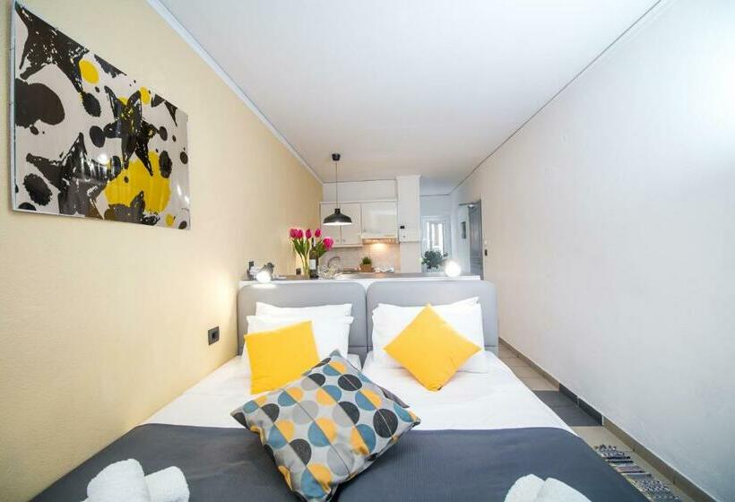 إستوديو قياسى, Kahlua Hotel Apartments