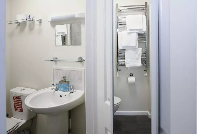 اتاق استاندارد, Mariners Guest House