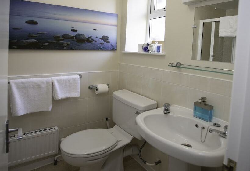 اتاق استاندارد یک نفره, Mariners Guest House