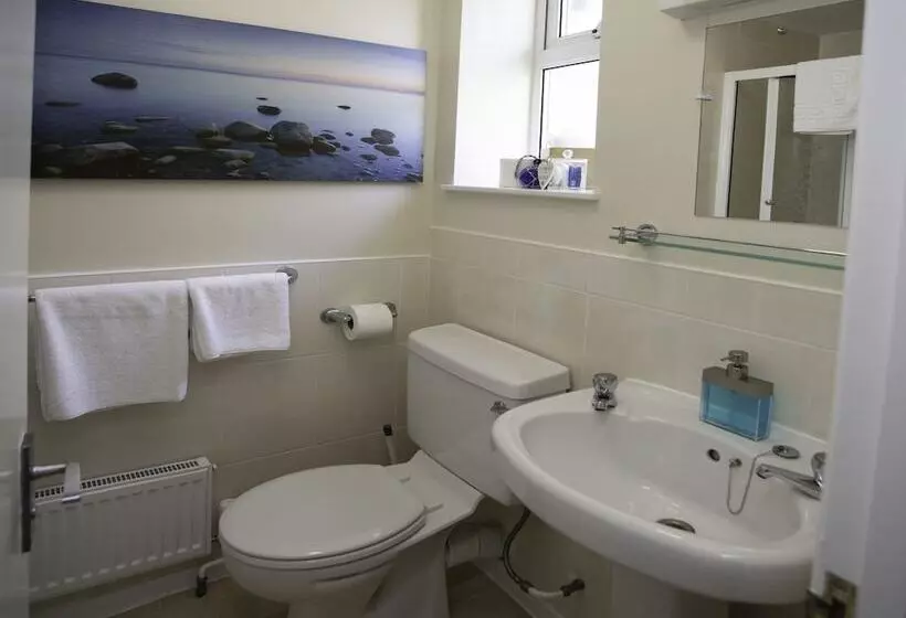 اتاق استاندارد یک نفره, Mariners Guest House