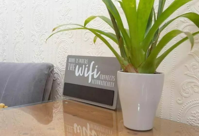 اتاق استاندارد یک نفره, Mariners Guest House