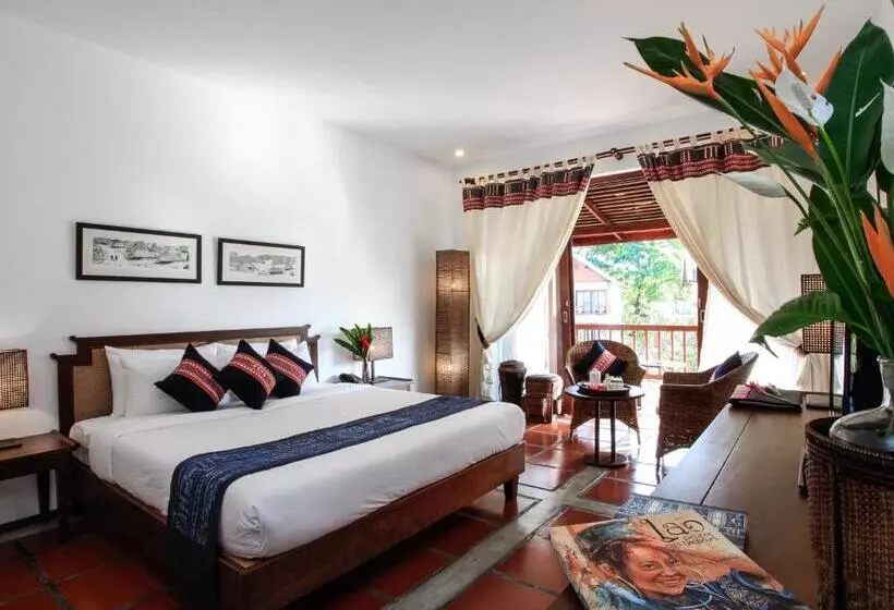 景色の見えるデラックスルーム, Riverside Boutique Resort, Vang Vieng