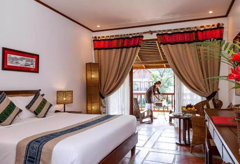 景色の見えるデラックスルーム, Riverside Boutique Resort, Vang Vieng