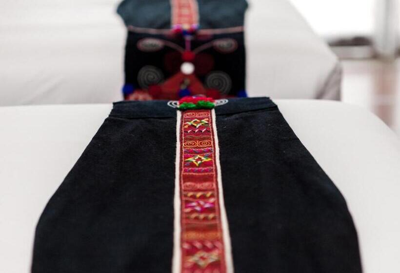 Номер Deluxe Вид на Горы, Riverside Boutique Resort, Vang Vieng