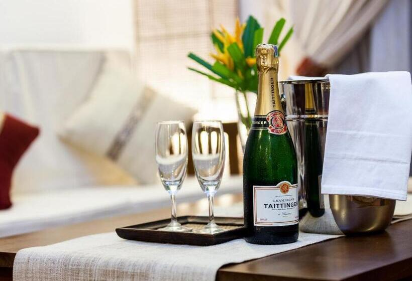 Люкс, Riverside Boutique Resort, Vang Vieng