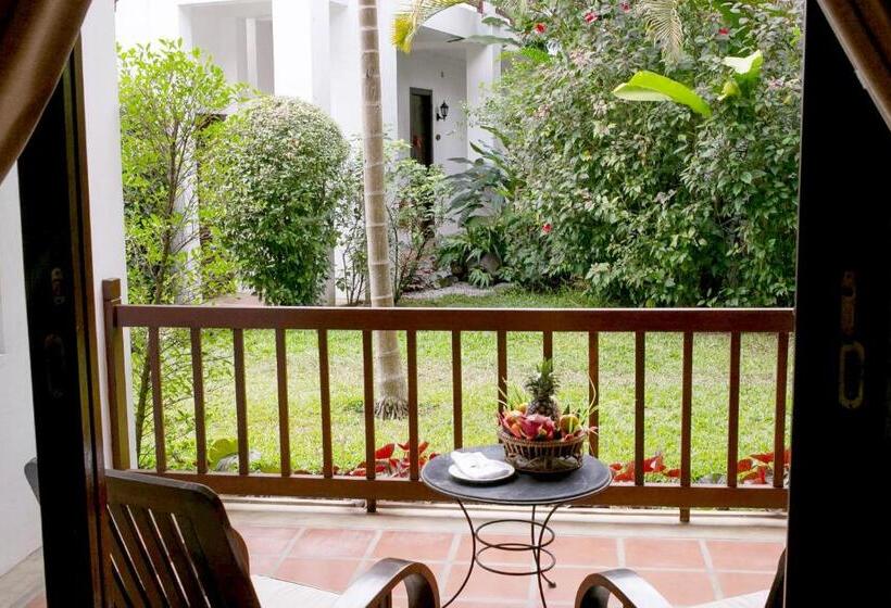 Номер Стандарт, Riverside Boutique Resort, Vang Vieng