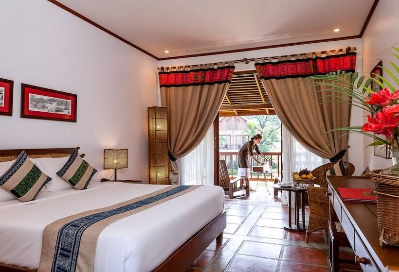 Номер Deluxe Вид на Горы, Riverside Boutique Resort, Vang Vieng