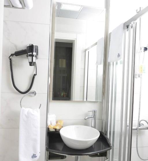 اتاق اکونومی, Ten Rooms Istanbul