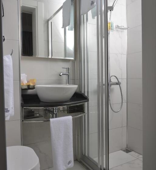 اتاق اکونومی, Ten Rooms Istanbul