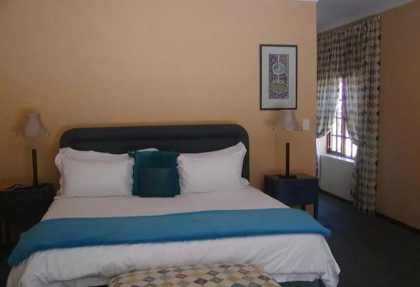 Deluxe-huone Sisäpuolella, Milkwood Lodge
