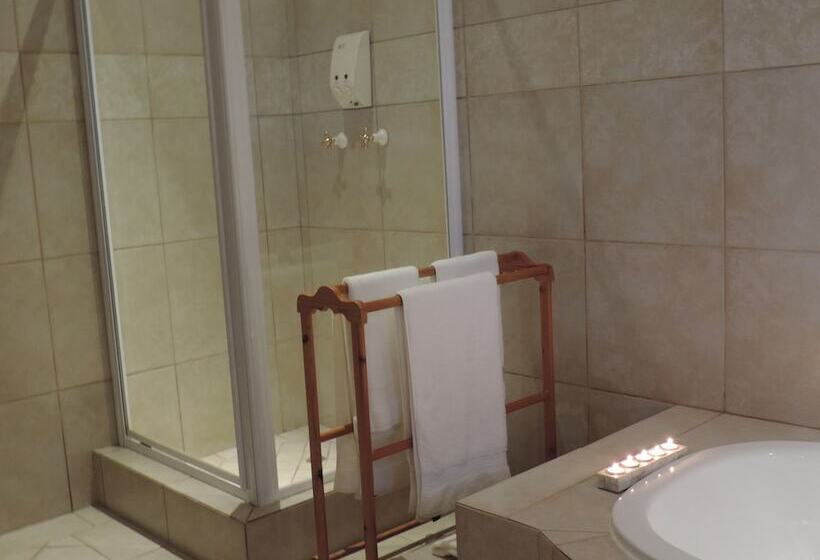 اتاق لوکس, Milkwood Lodge