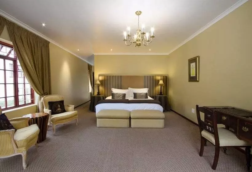 Deluxe-huone Sisäpuolella, Milkwood Lodge