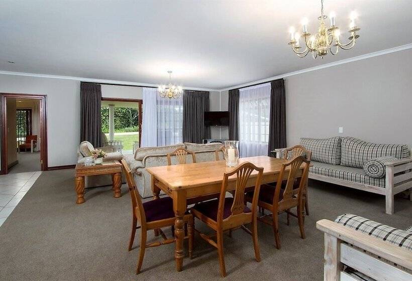 خانه 1 خوابه, Milkwood Lodge