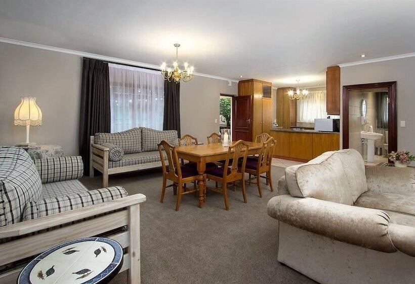 خانه 1 خوابه, Milkwood Lodge