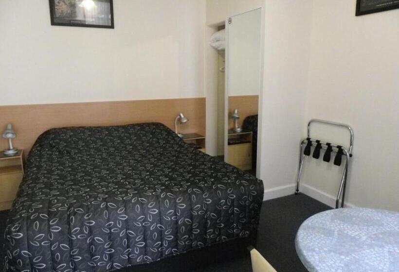 اتاق استاندارد, Clifton Motel