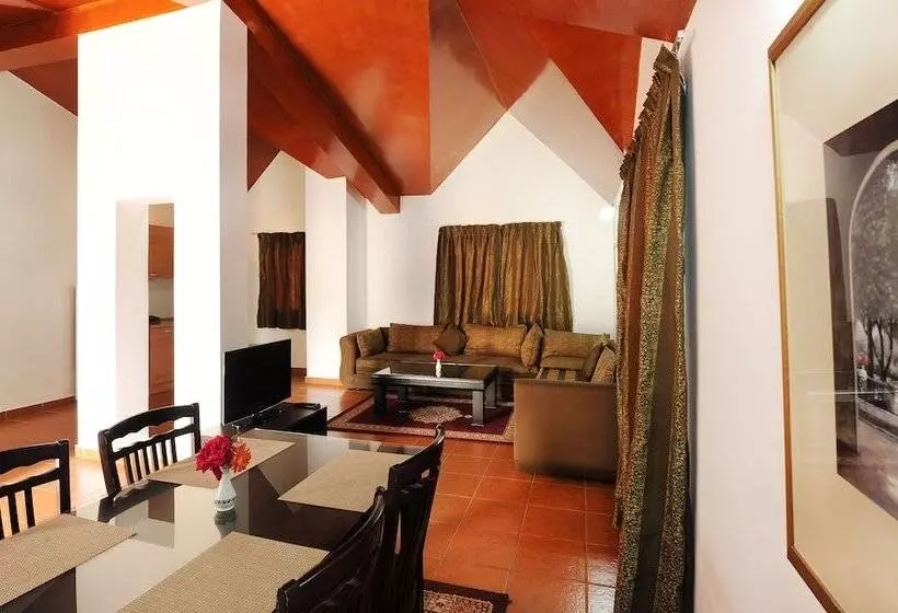 کلبه ییلاقی, Farah Inn Ifrane