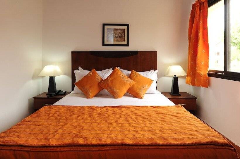 کلبه ییلاقی, Farah Inn Ifrane