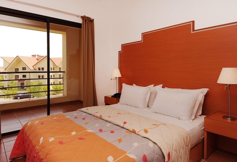 کلبه ییلاقی, Farah Inn Ifrane