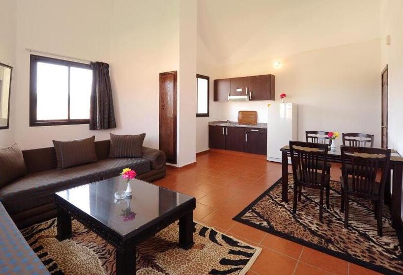 کلبه ییلاقی, Farah Inn Ifrane