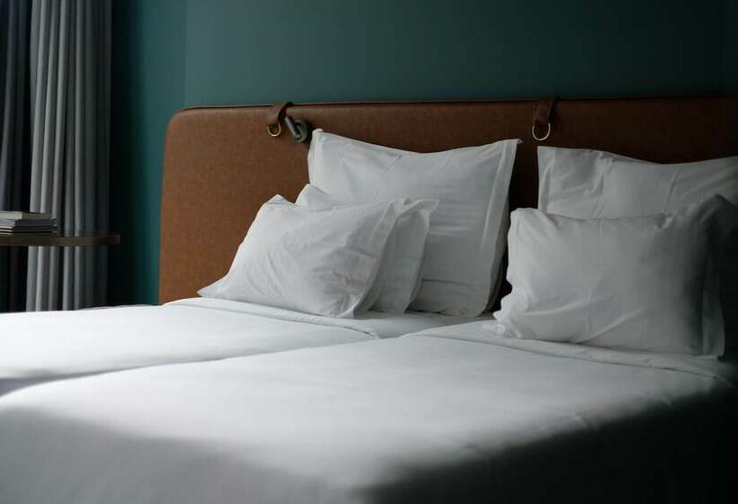 Номер Стандарт, Octant Furnas