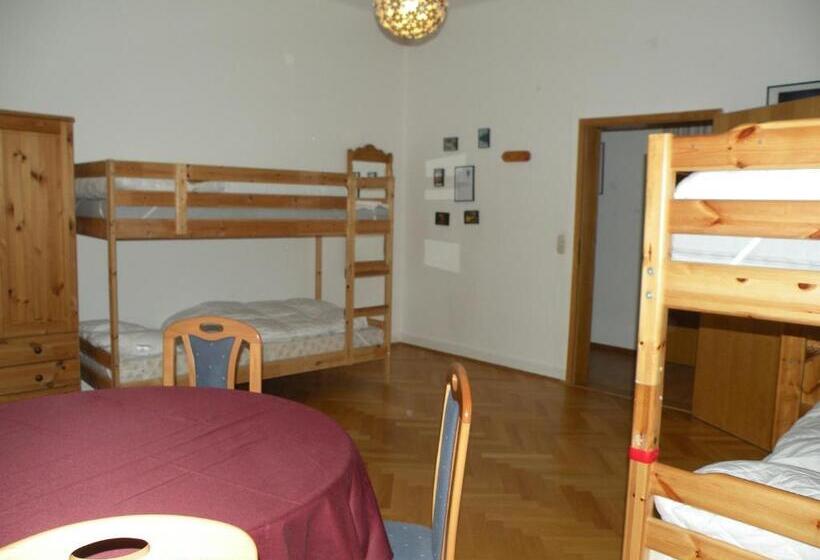 Четырехместный Номер Стандарт, Hostel Goslar