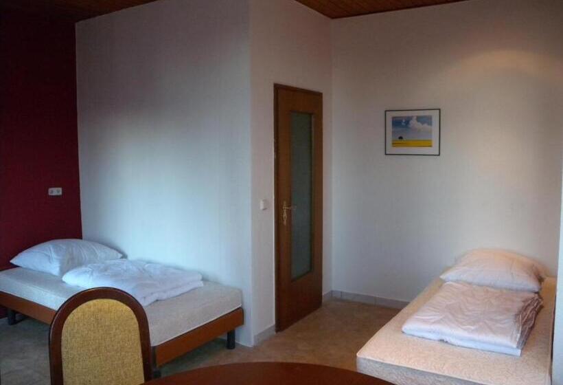 Четырехместный Номер Классик, Hostel Goslar