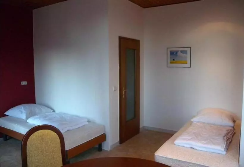 4ベッドルームクラシックタイプ, Hostel Goslar