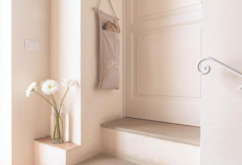 标准工作室, Antica Residenza Montereano