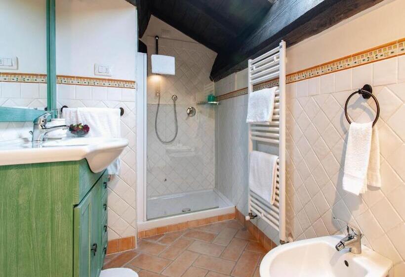 带1个卧室的带阳台的公寓, Antica Residenza Montereano