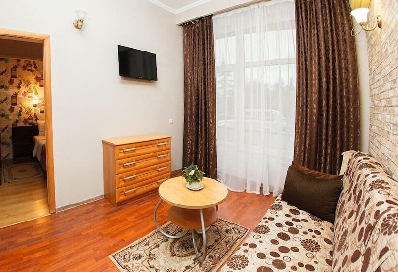 اتاق سوپریور, Arli