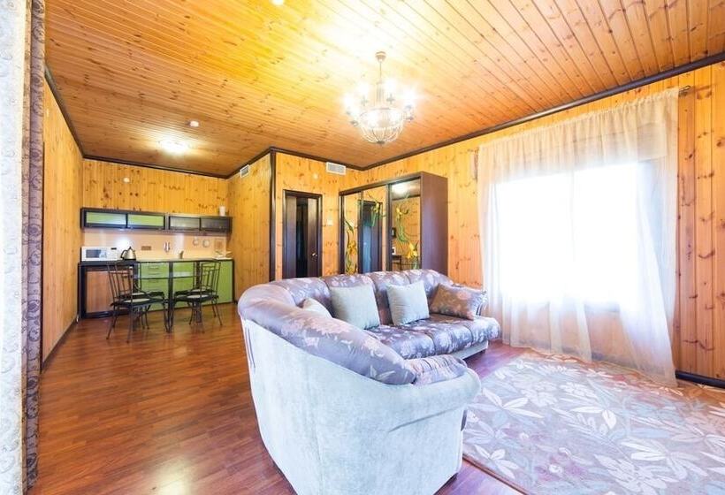 اتاق خانوادگی, Arli