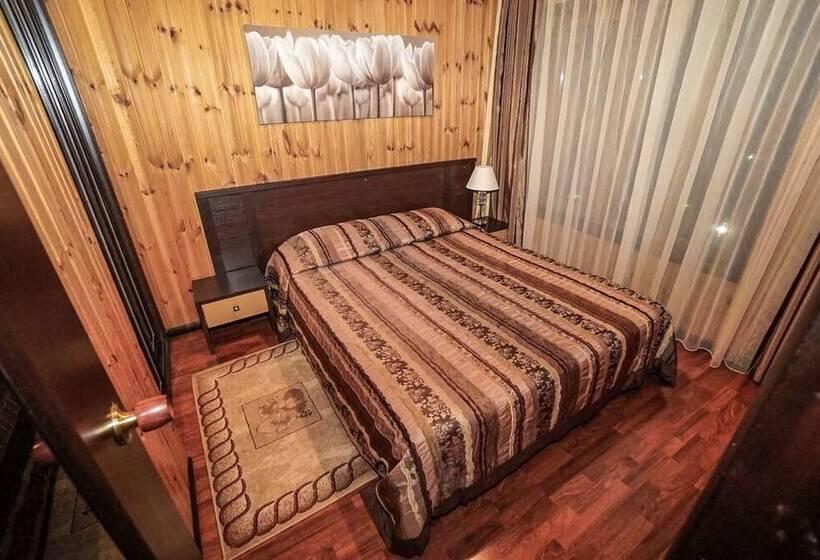 اتاق خانوادگی, Arli