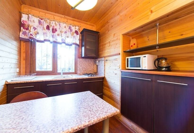 استودیوی لوکس, Arli