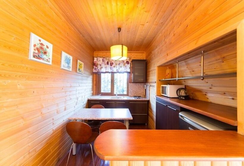 استودیوی لوکس, Arli