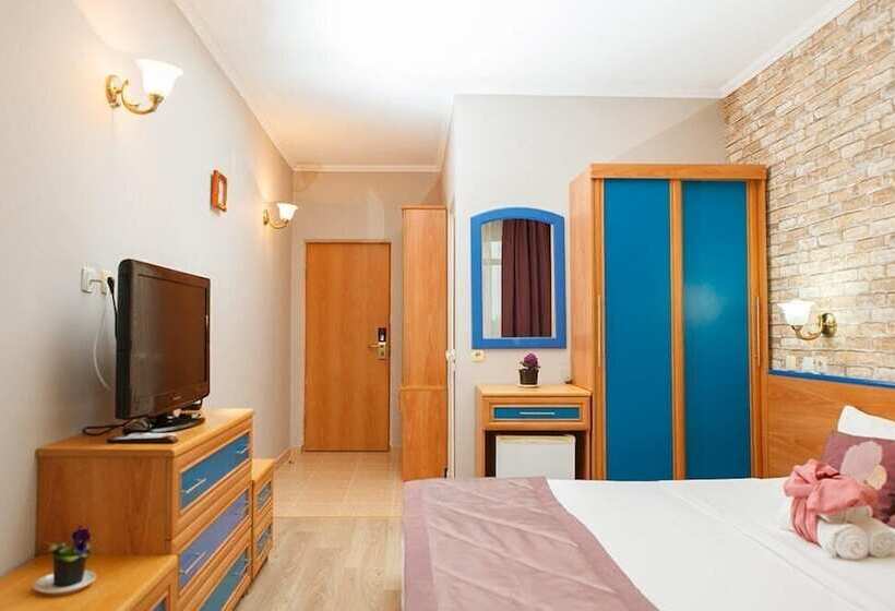 اتاق استاندارد با چشم‌انداز دریا, Arli