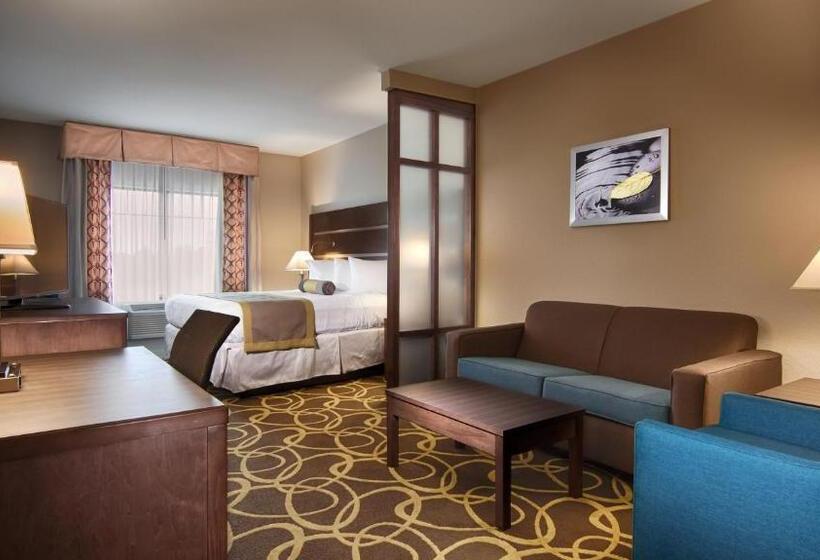 מיטת קינג בסוויטה, Best Western Plus College Station Inn & Suites