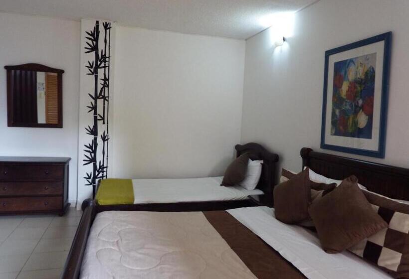 Economy Triple Room, Campestre Villa Yudy
