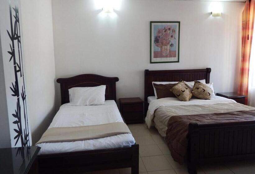 Economy Triple Room, Campestre Villa Yudy