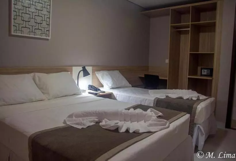 اتاق استاندارد سه نفره, Enseada Aeroporto